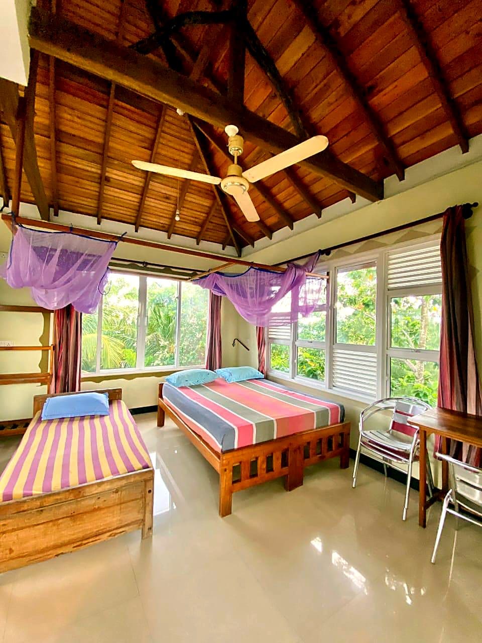 Canopy room interior